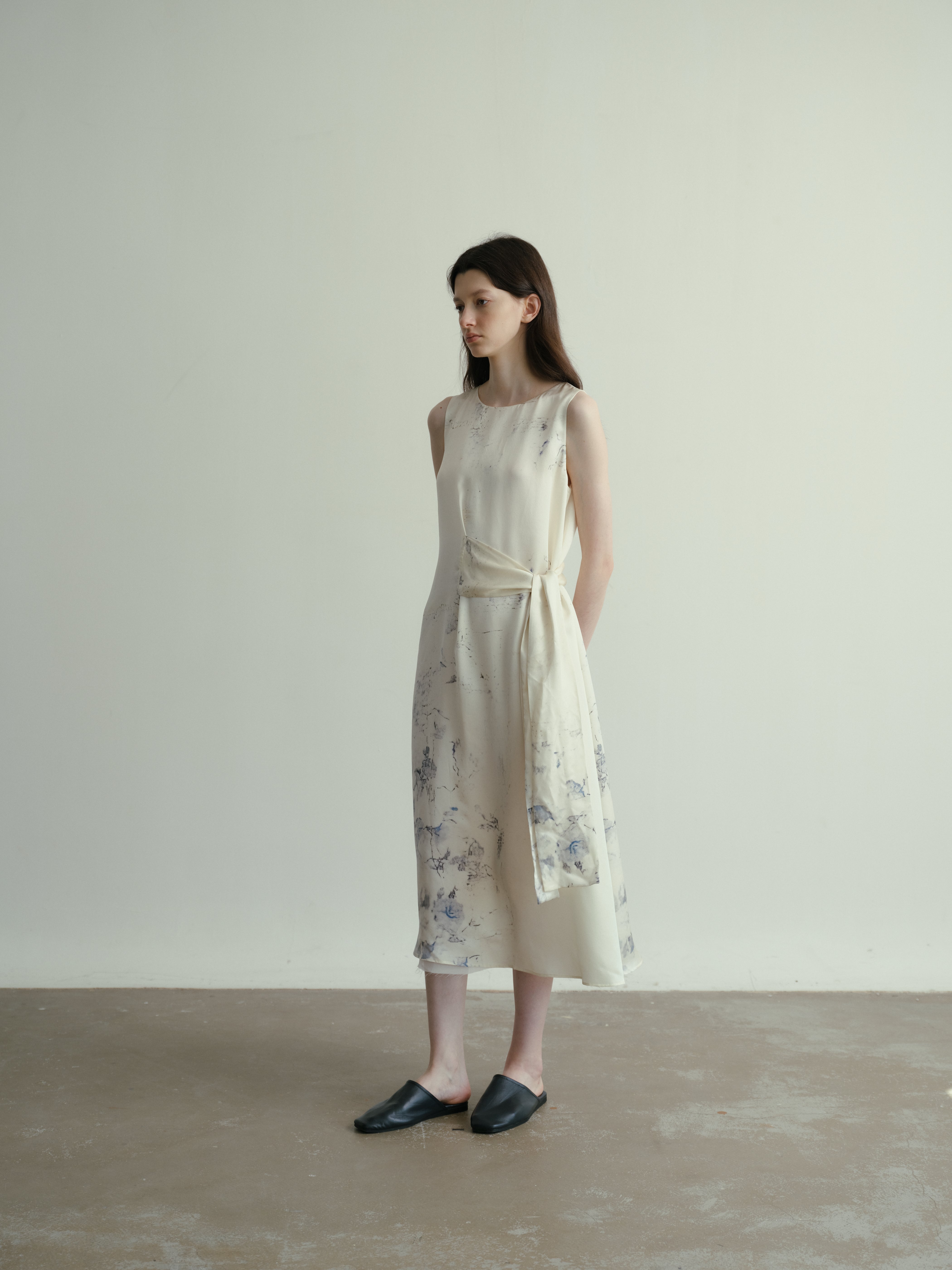 SS25 - Waist-tie vest dress