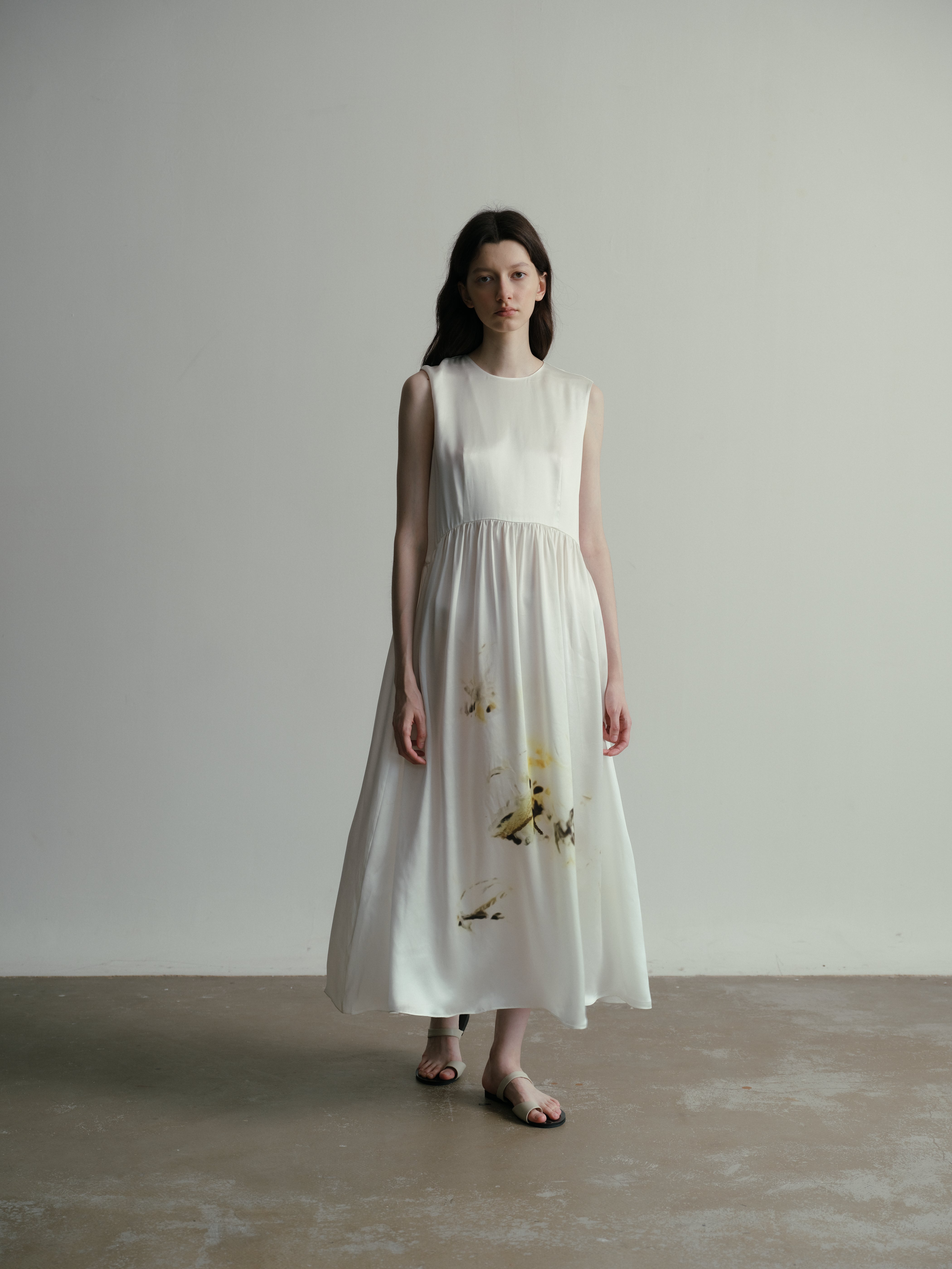 SS25 - Artist Collaboration "Bee" Printed silk tie dress at back