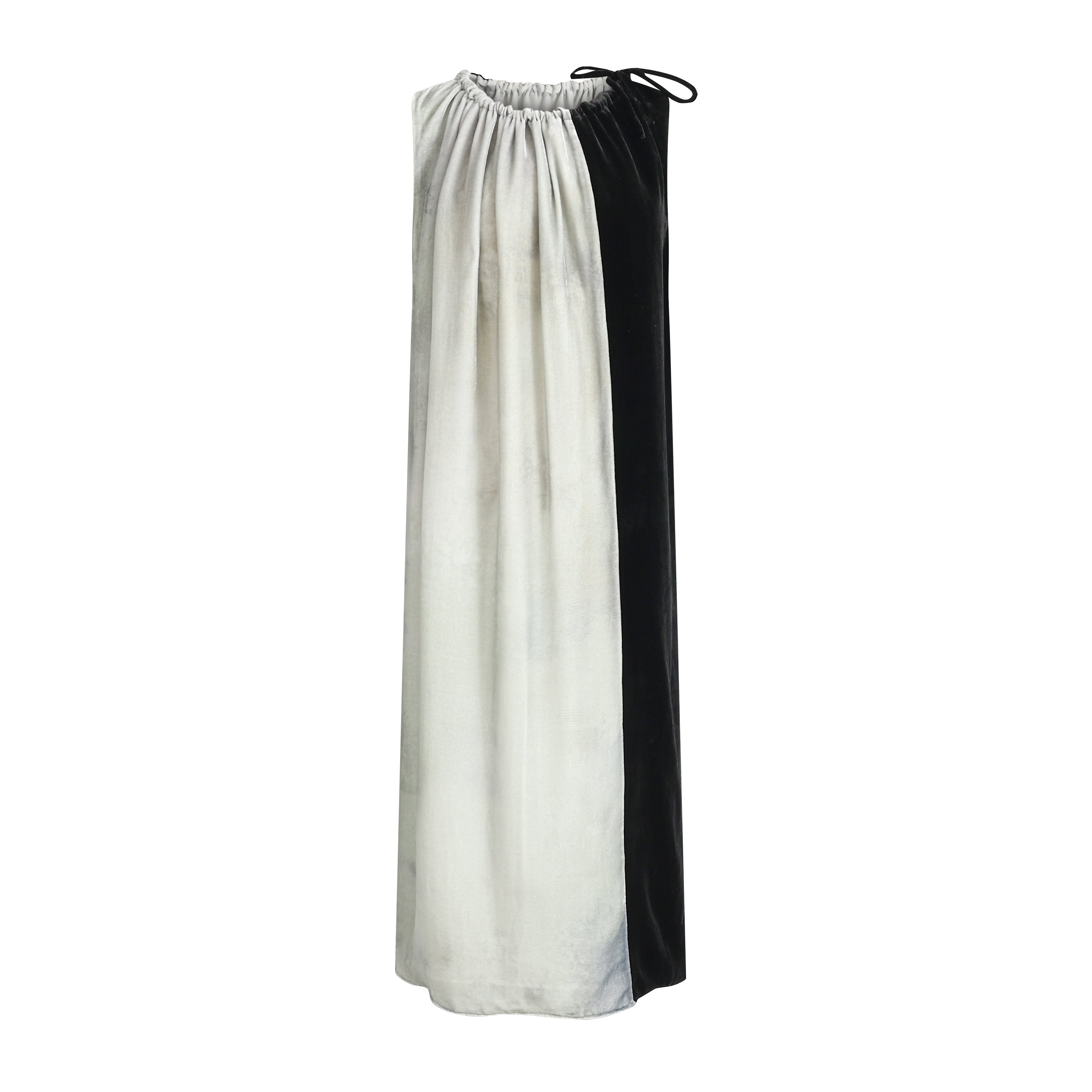 AW24 - Black and White Sleeveless Dress